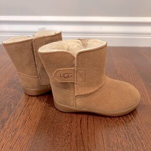 Ugg Keelan toddler boots US sz6 in chestnut brown